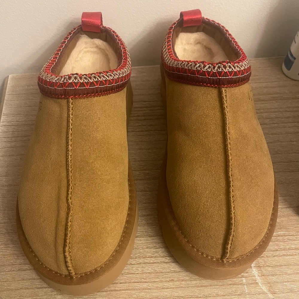 UGG platform tazz slippers